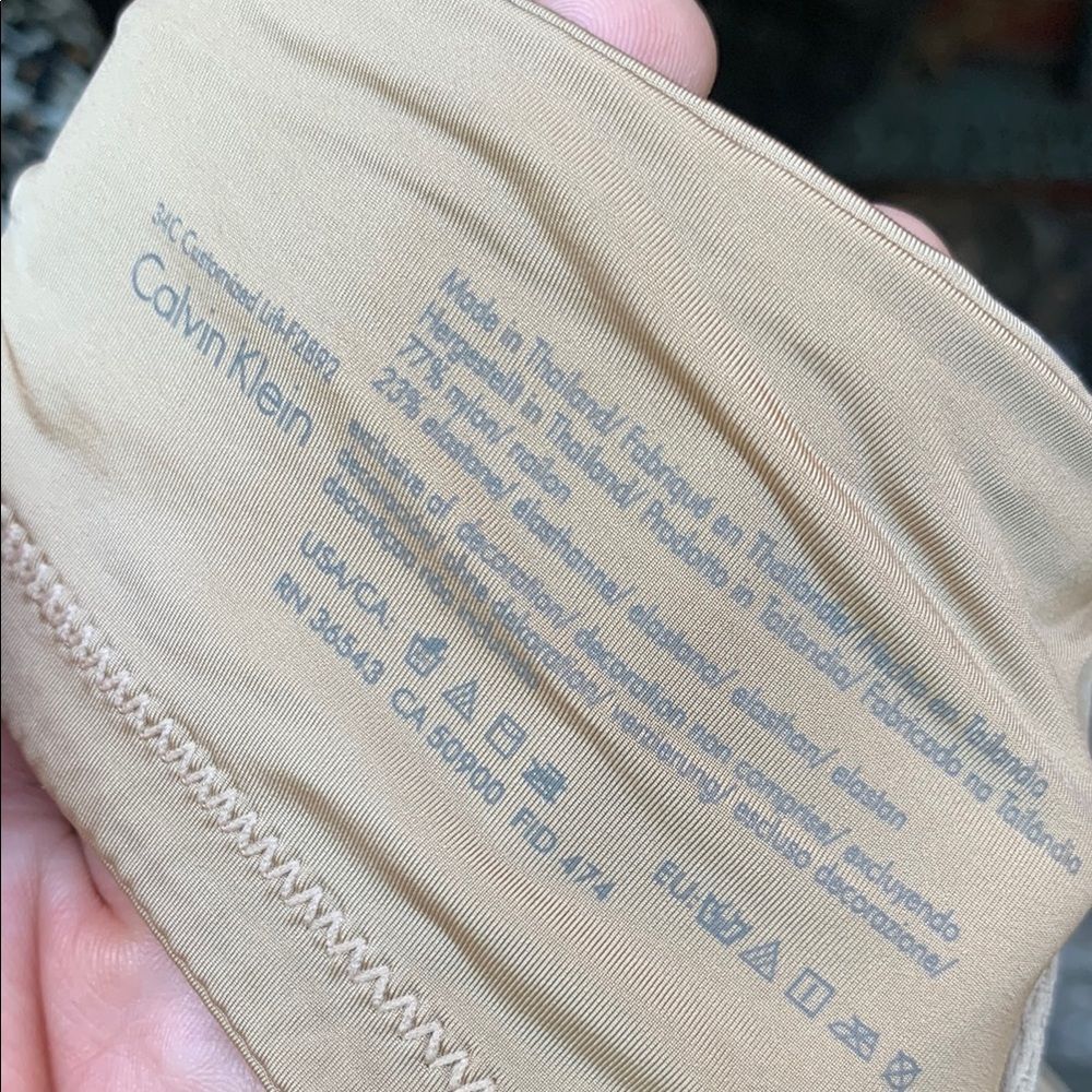 Calvin Klein Cream T-Shirt Bra Seamless Underwire - Picture 3 of 3